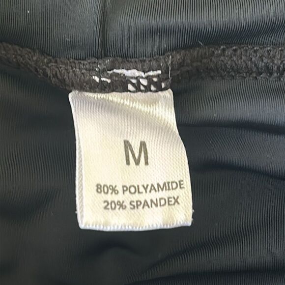 Two piece black bathing suit size medium - Picture 14 of 16